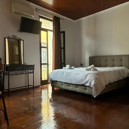 Dioni 4 Aparthotel